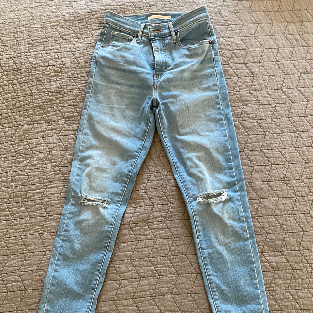 NWOT Levi's Mile High Super Skinny Jeans